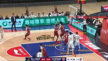 xingkongsports- 威尼斯水城德比火爆收场，争议判罚引发裁判改革讨论  